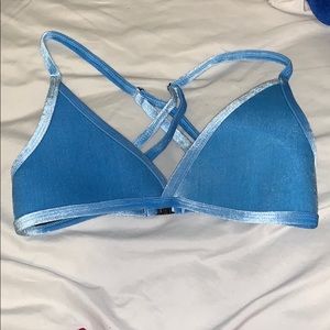 NWOT hoaka swimwear top!!